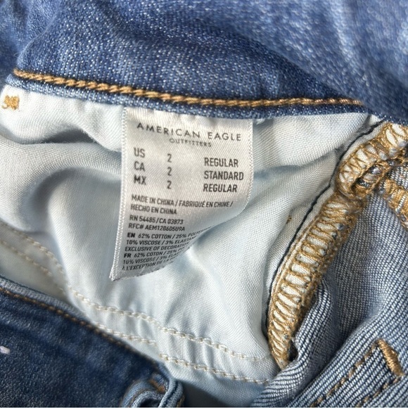 American Eagle Jeans Womens 2 Hi Rise Jegging Crop Next Level Stretch Distressed - Picture 4 of 5